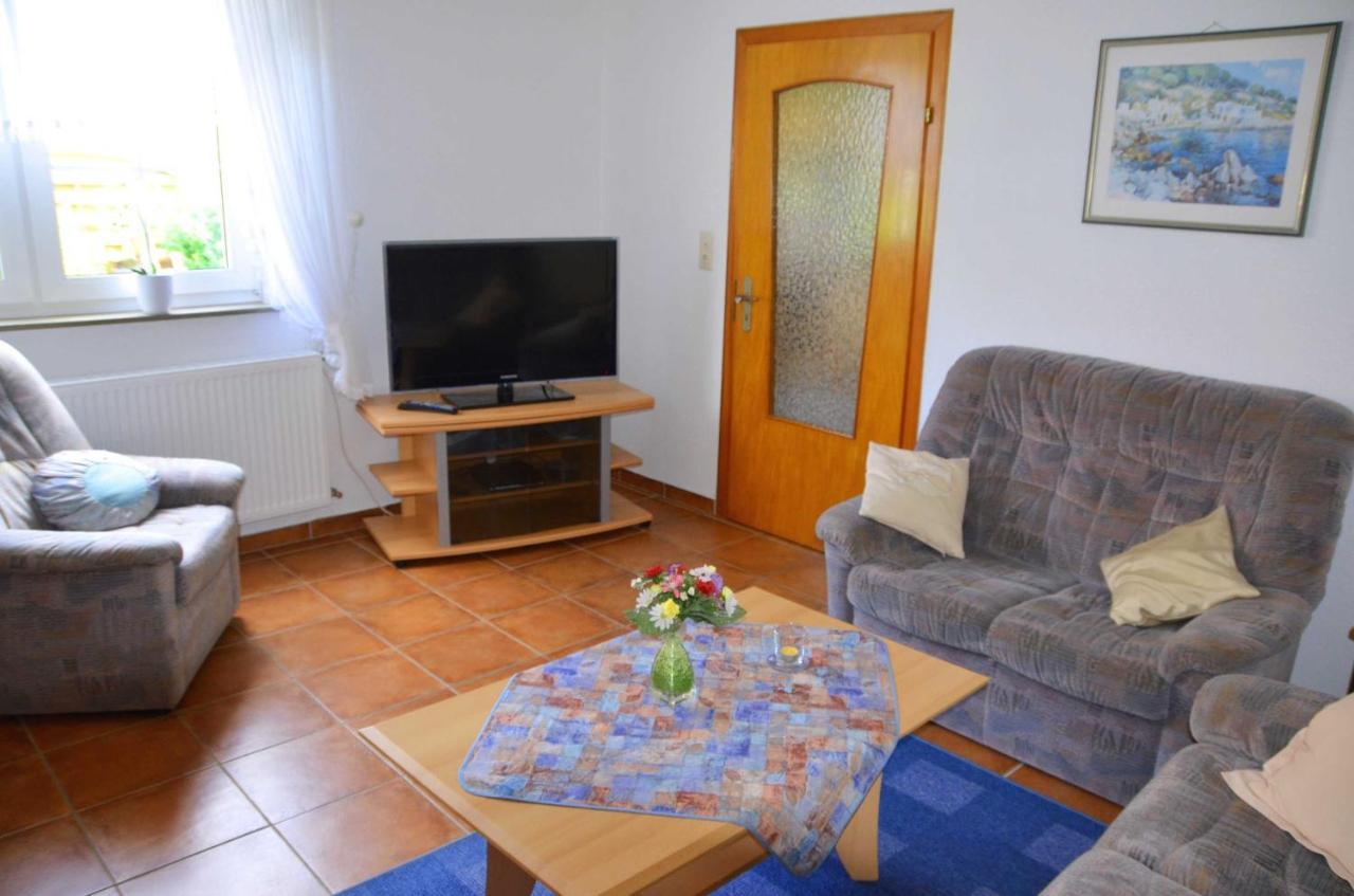 Ferienwohnung Petri Heil, 85059 Ostrhauderfehn Dış mekan fotoğraf